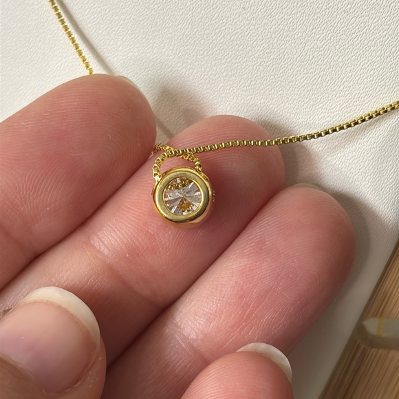 NEW .80 Carat Bezel Moissanite Diamond 18K Gold 925 Necklace - Picture 5 of 10